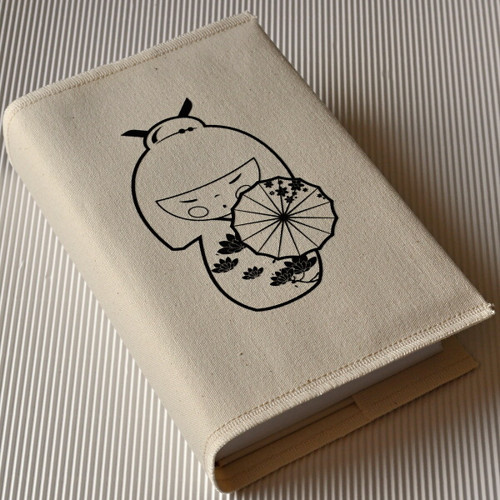 Kokeshi s deštníkem - obal na knihu